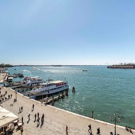 San Giorgio View With Terrace R&r Venezia