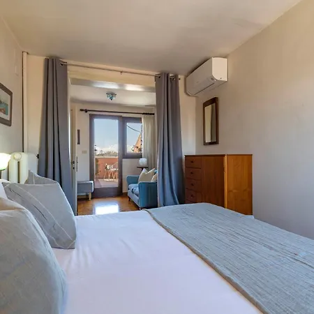 Апартаменты San Giorgio View With Terrace R&r *